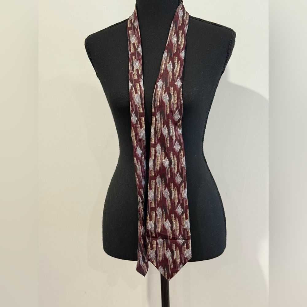 Stafford 100% Silk Elegant Burgundy Patterned Men’s Tie 855